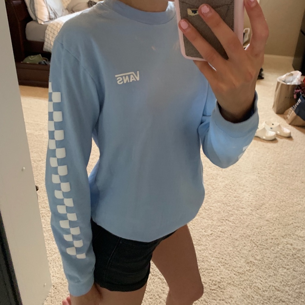VANS long sleeve T-shirt.